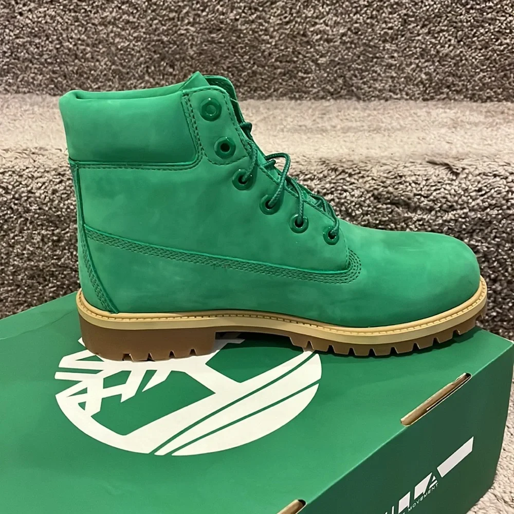 Timberland x Villa 6” Premium WPBT bright green Boots Boys size 6.5 Junior Youth